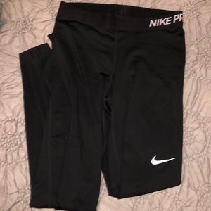 NIKE PRO LEGGINGS